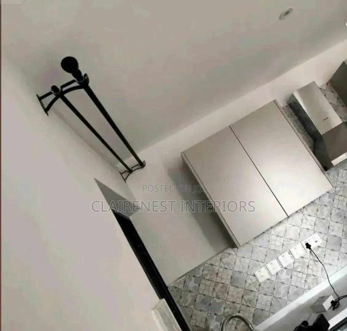 Strong Rods, Flawless Curtain Presentation.