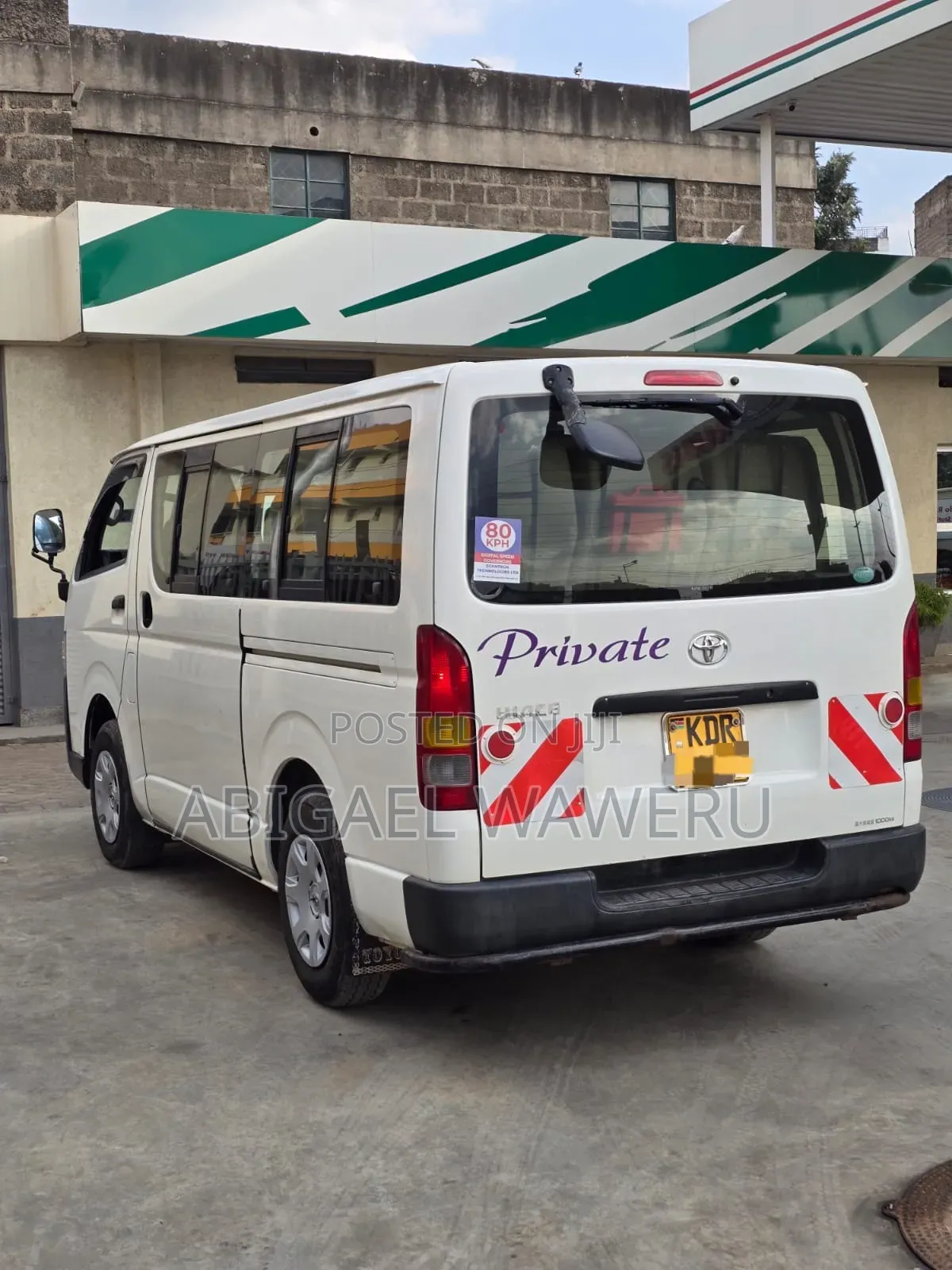 Toyota HiAce 2016 White