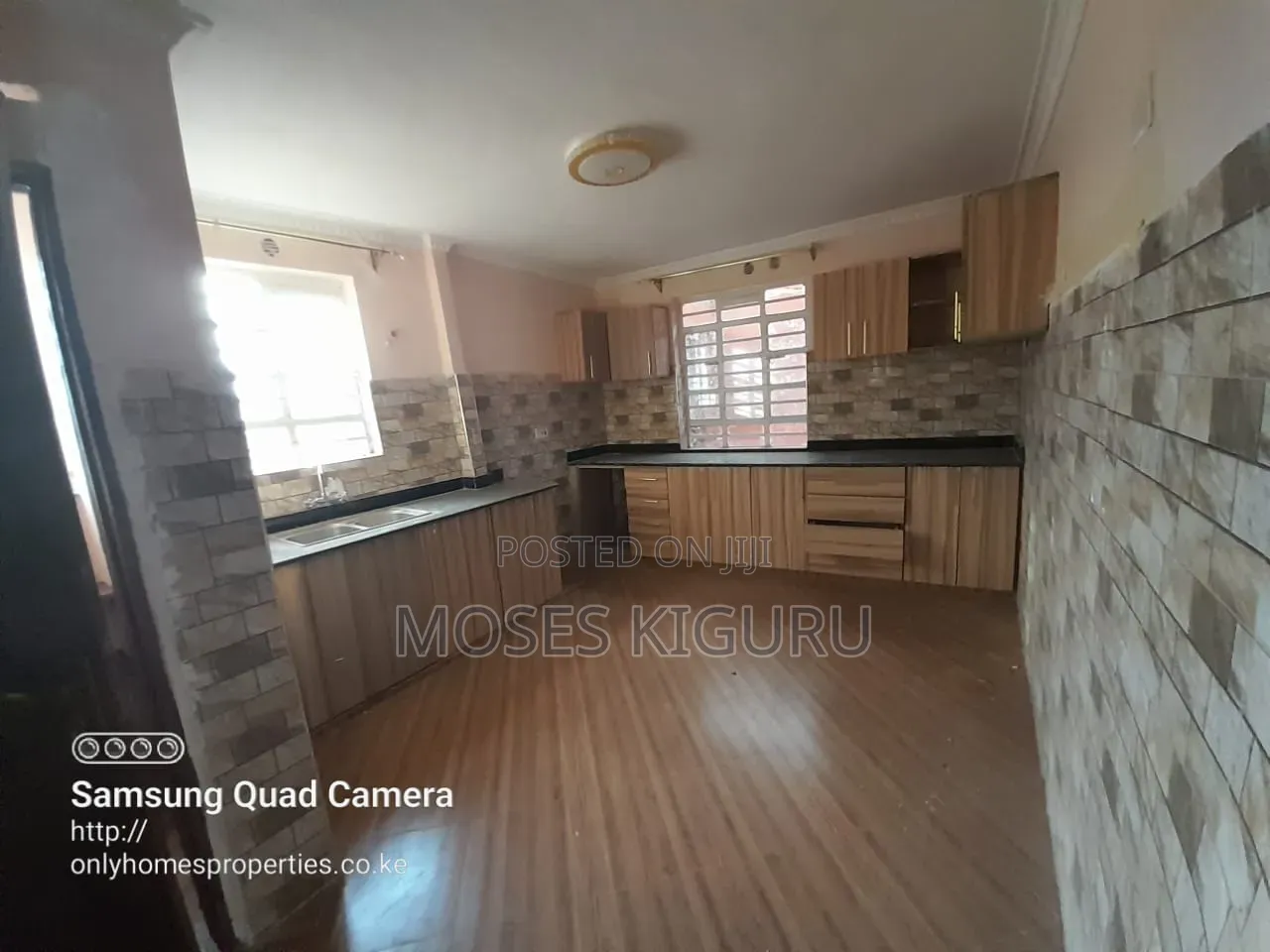 3bdrm Duplex in Kenyatta Road for rent