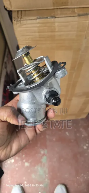 Mercedes Benz Genuine COOLANT THERMOSTAT 273 200 0215