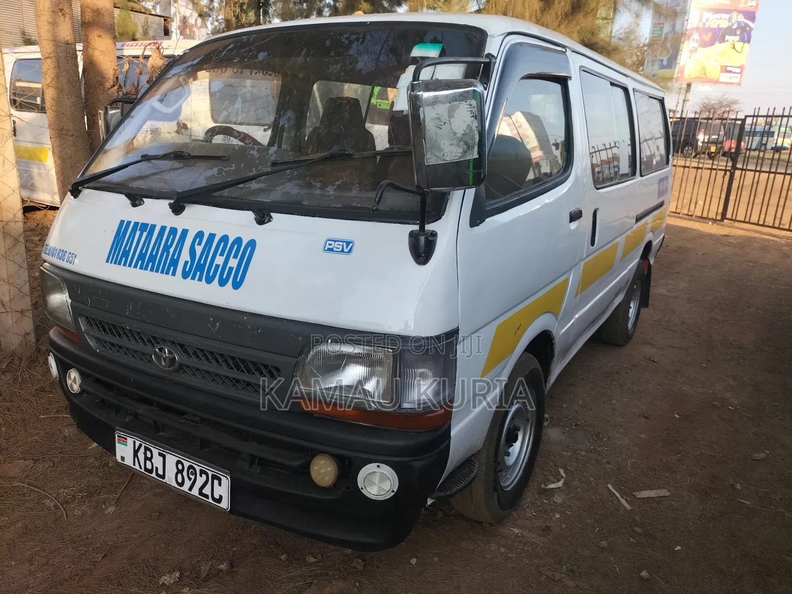Toyota HiAce 2003 White