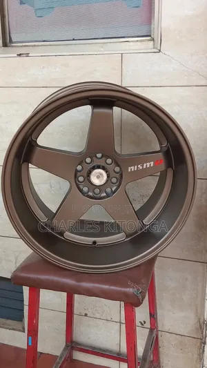Size 18x10.5j Nismo Offset