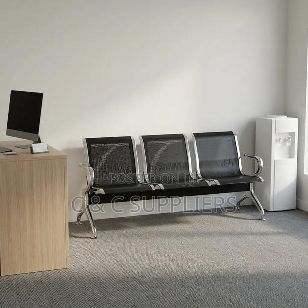 3-Link Black Waiting Bench