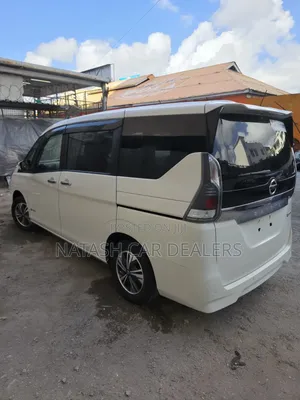 Nissan Serena 2019 White