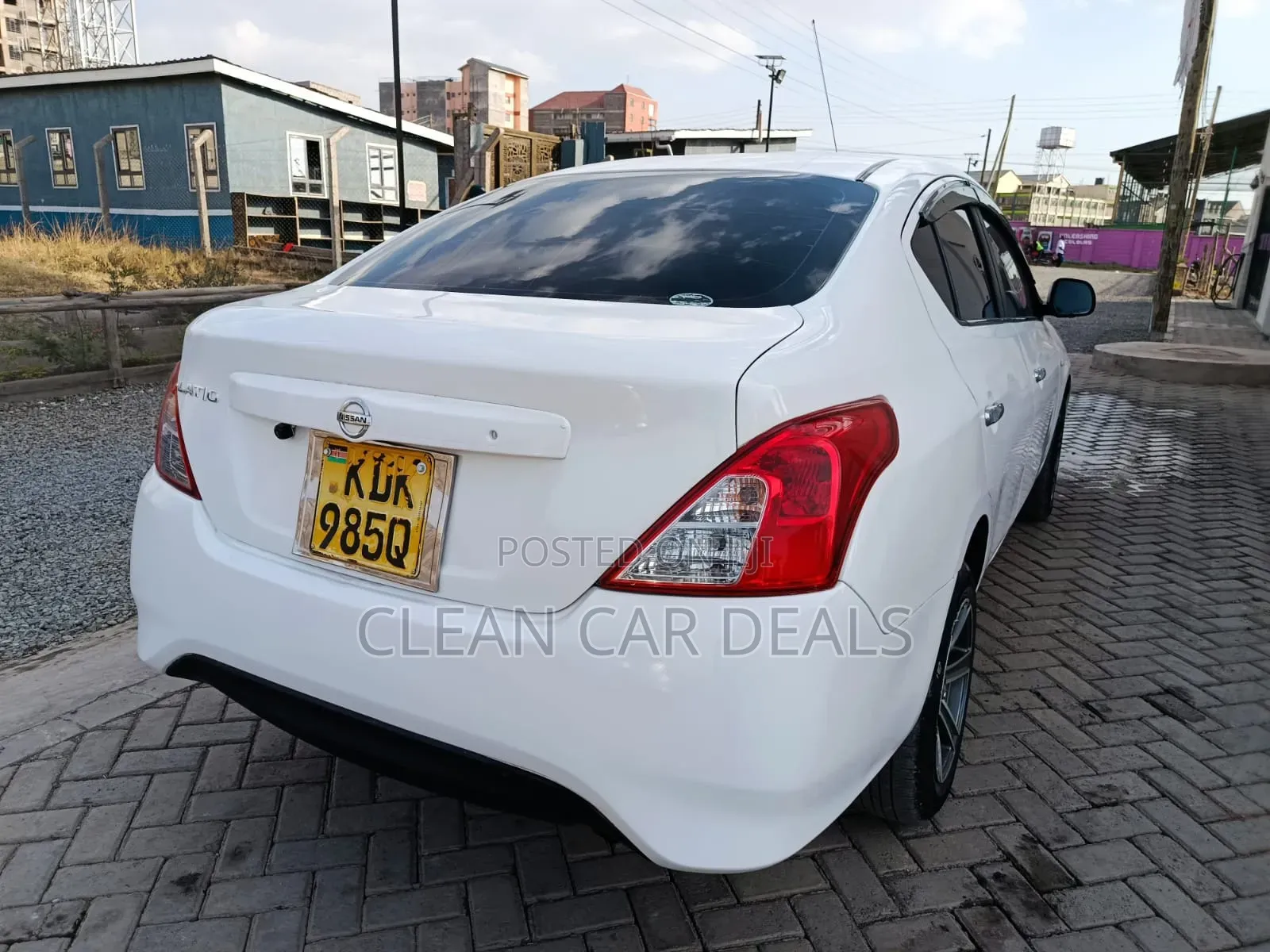Nissan Latio 1.2 2015 White