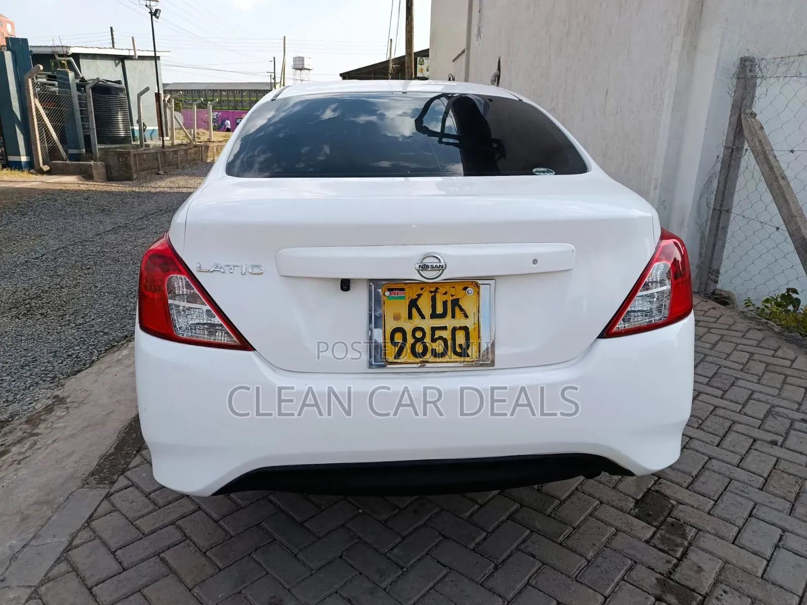 Nissan Latio 1.2 2015 White