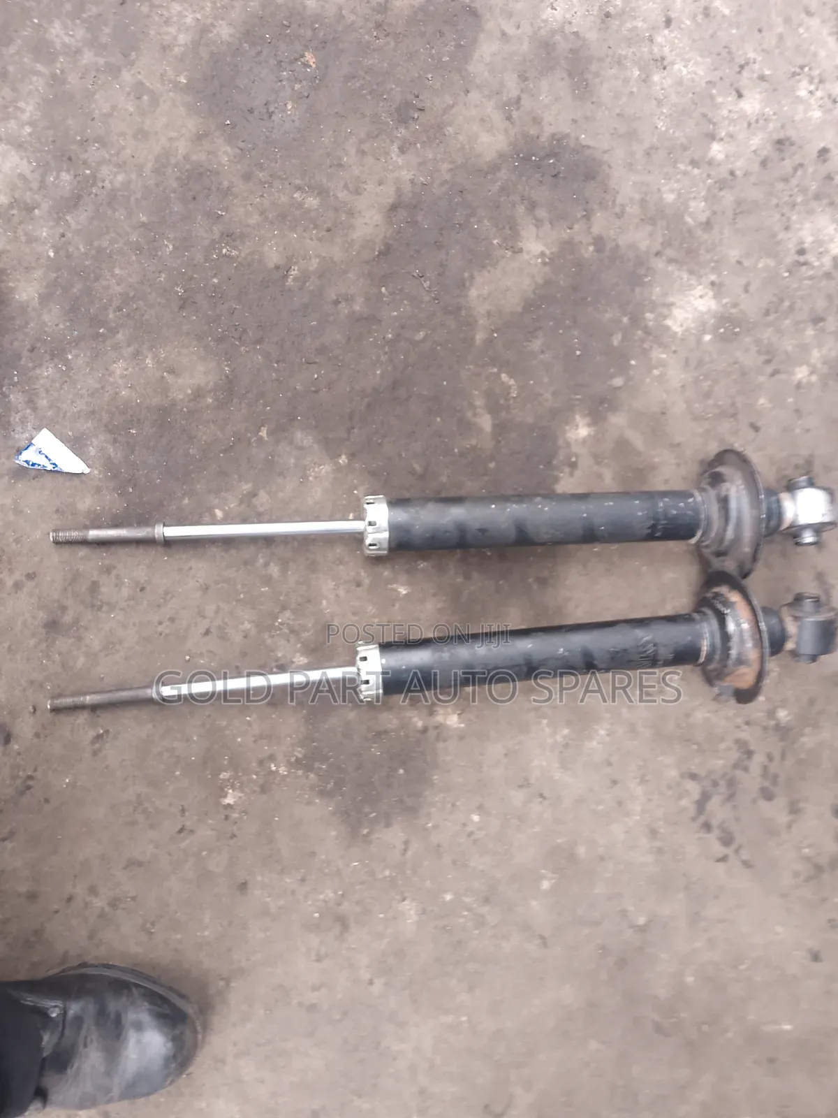 Ex Japan Mark X Rear Shock Absorbers