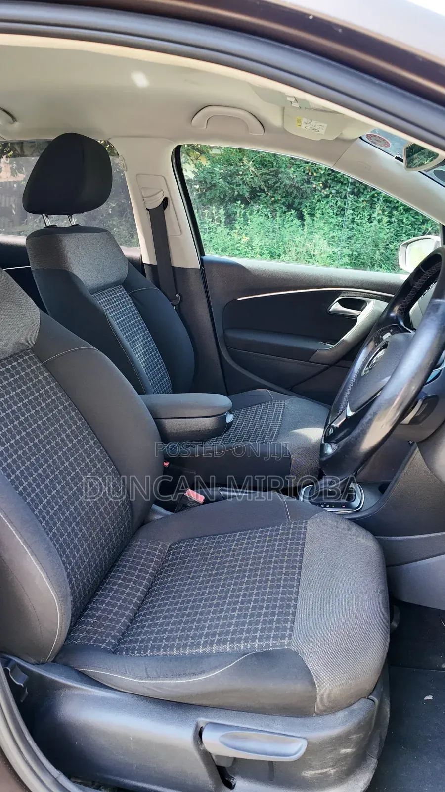 Volkswagen Polo 2015 Gray