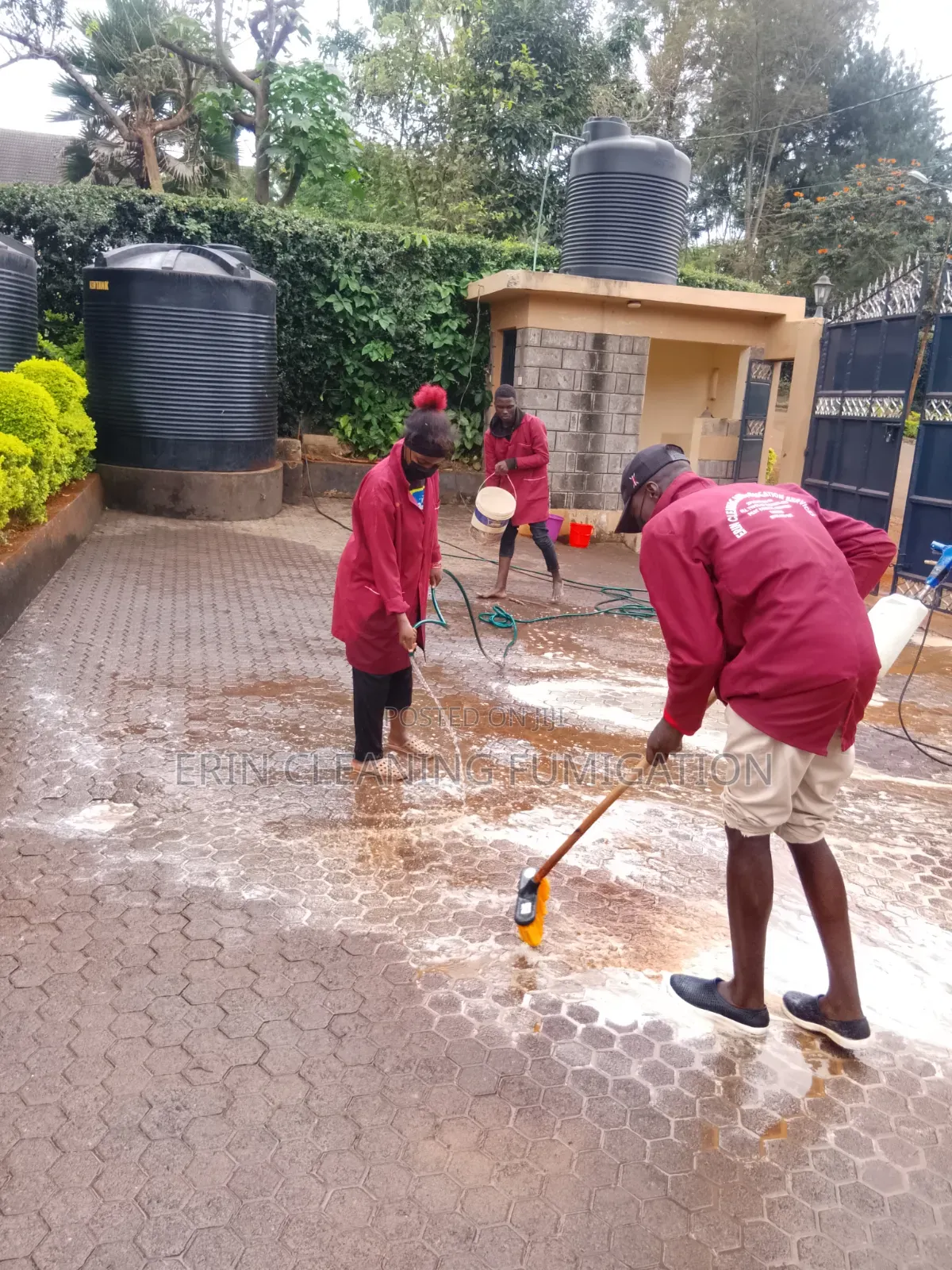 Outside Cabro Cleaning Services
