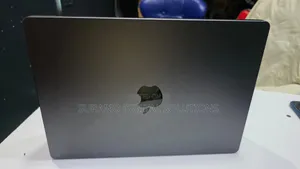 Laptop Apple MacBook Pro 2024 M4 16GB Apple M4 SSD 512GB
