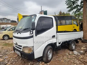 Toyota Dyna 2008 White