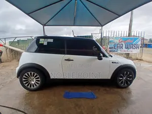 Mini Cooper Base 2003 White