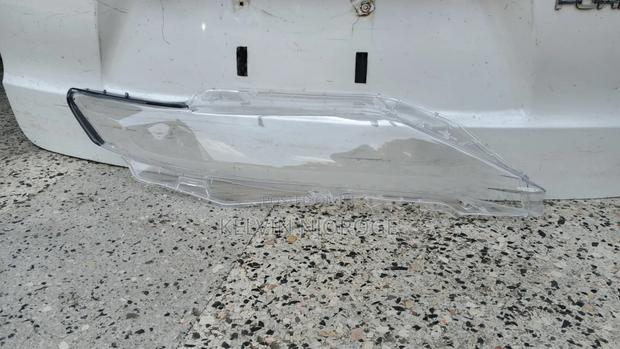 Toyota Harrier ZSU60 Headlight Lens