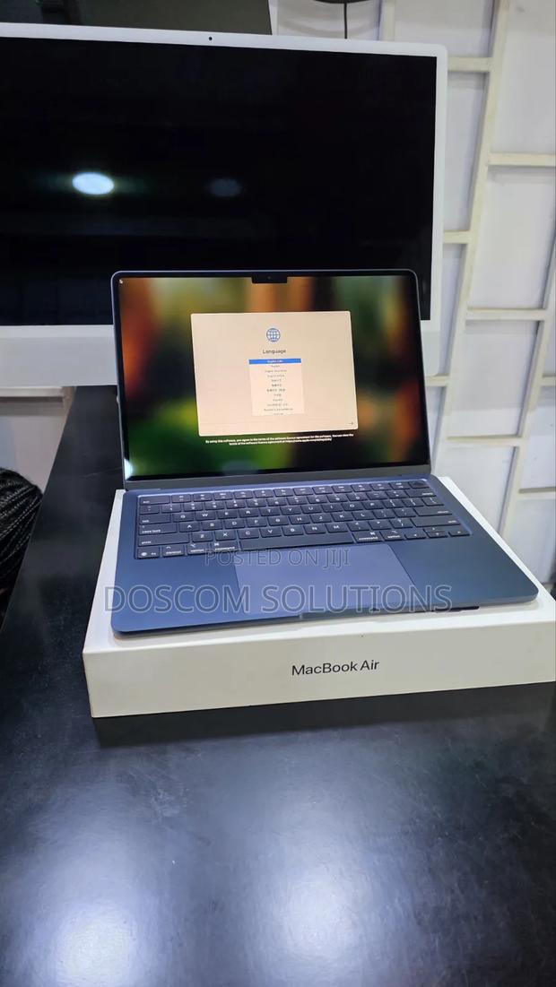 Laptop Apple MacBook Air 2025 M4 16GB Apple M4 SSD 256GB