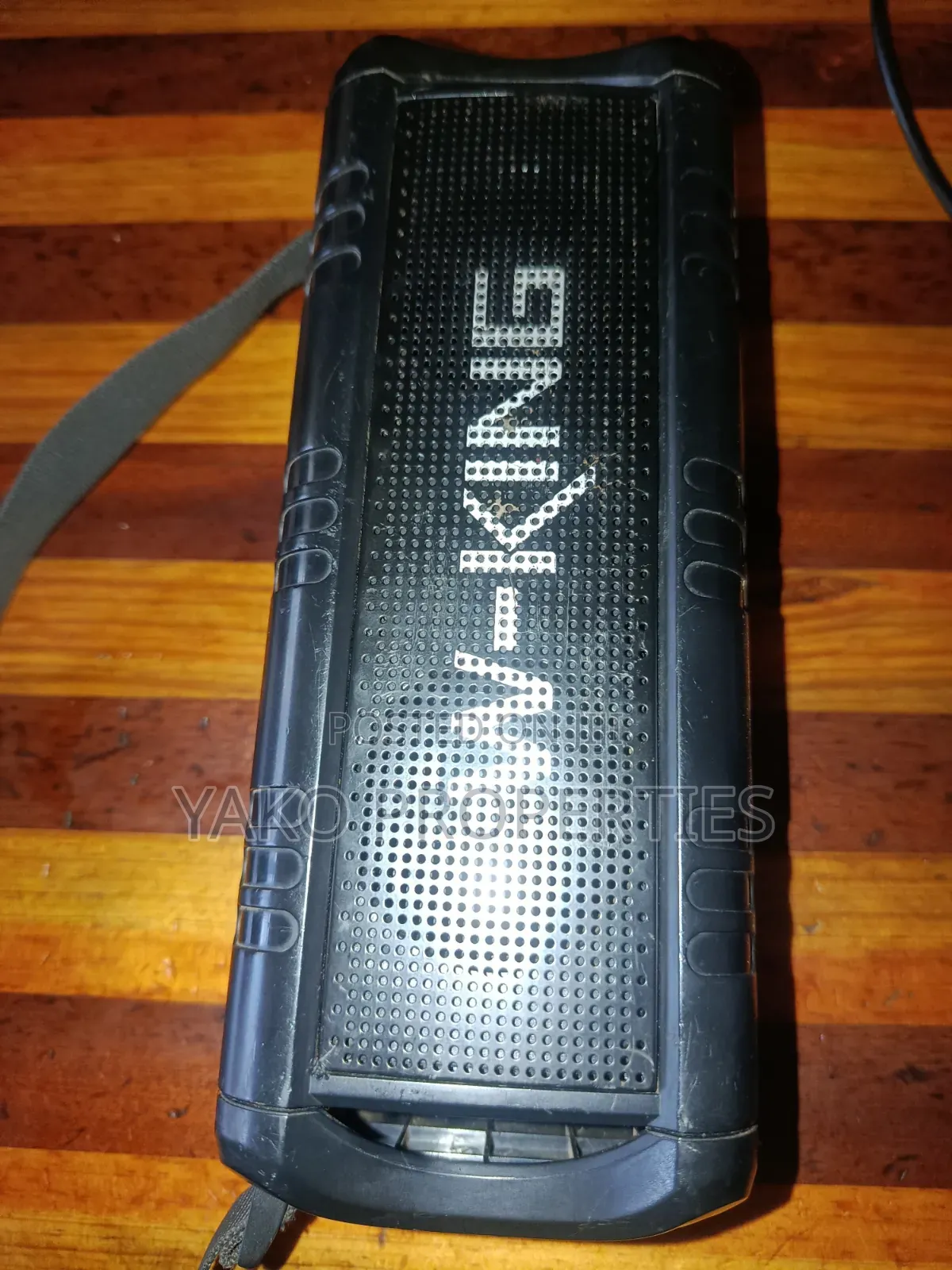 W- King D8 Mini Bluetooth Speaker