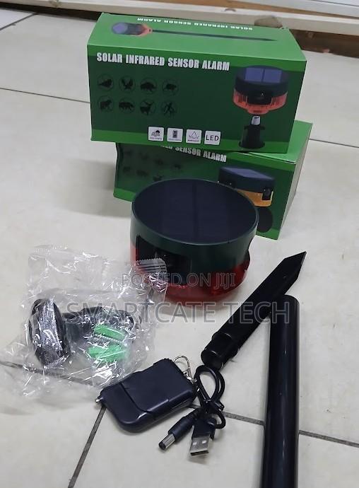 Rechargeable Solar Security Alarm With Motion Sensor - main view