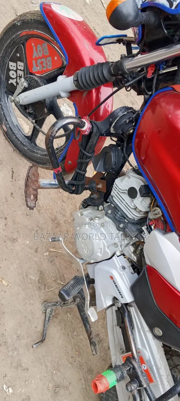 TVS HLX 125 2024 Red