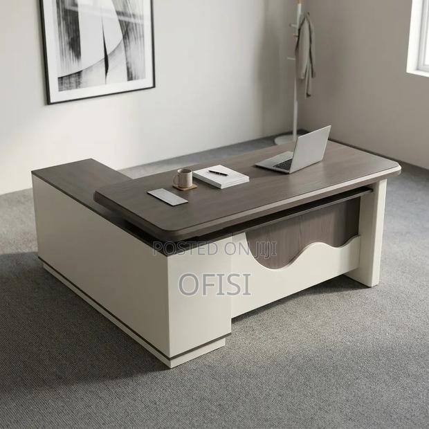 Office Desk; 180cm L-Shaped Manager’s Desk