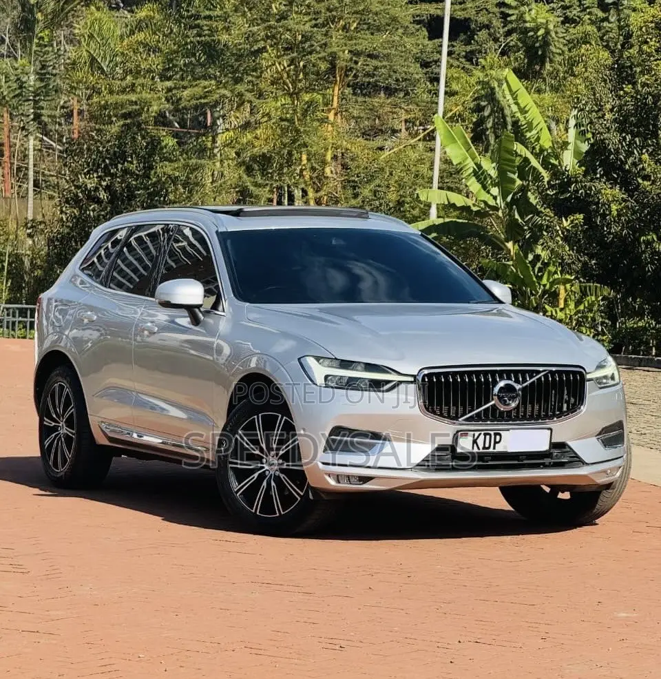 Volvo XC60 2017 Silver