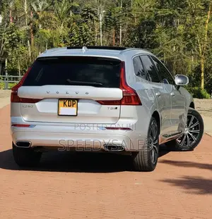 Volvo XC60 2017 Silver