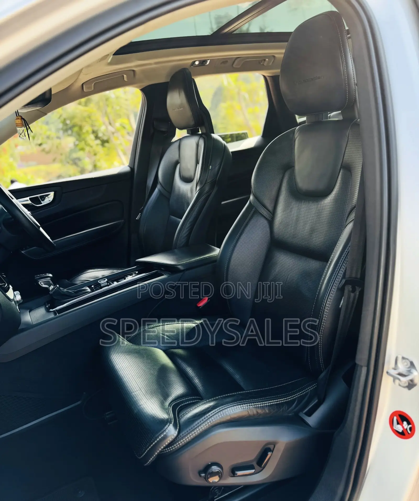 Volvo XC60 2017 Silver