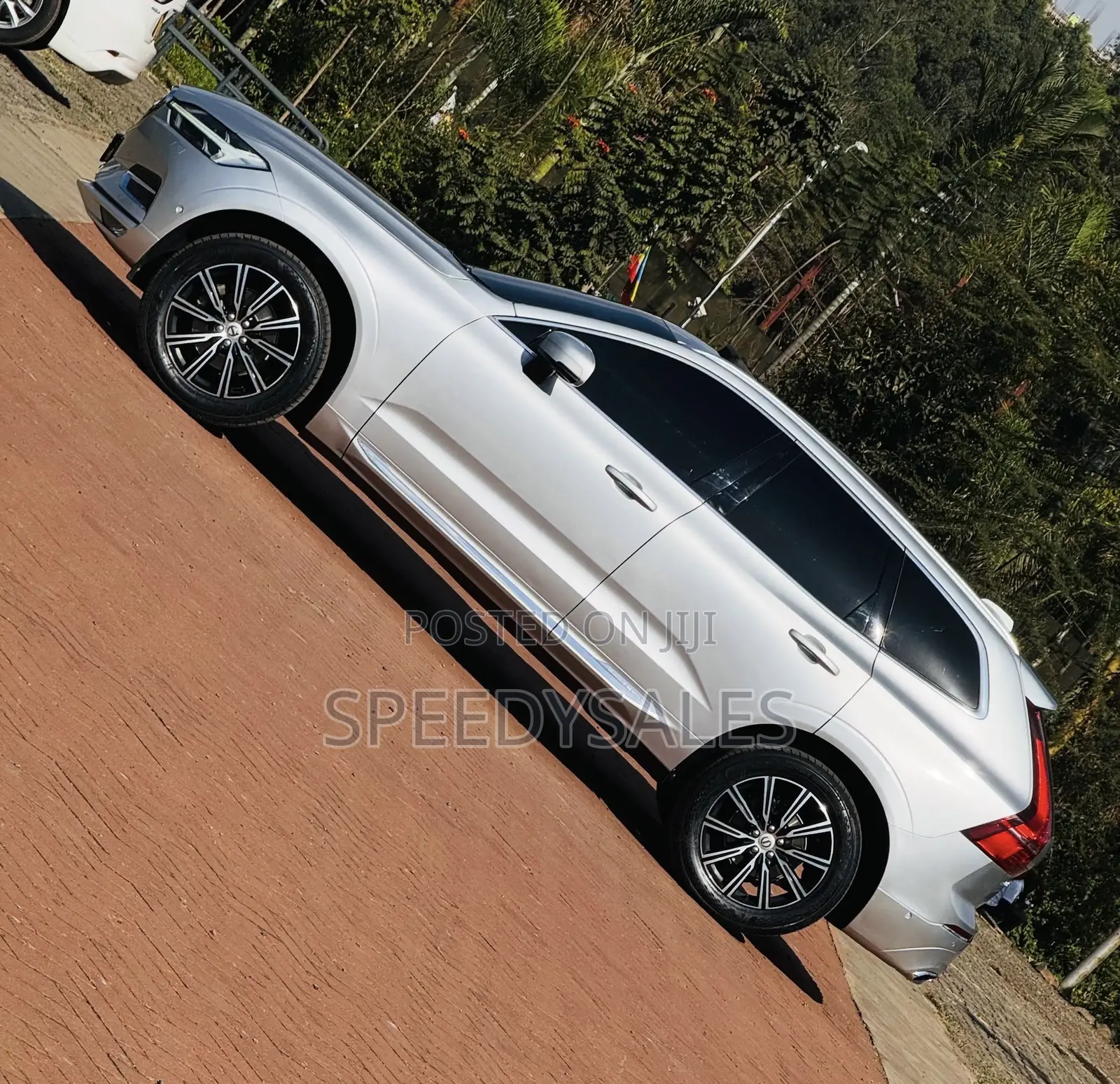Volvo XC60 2017 Silver