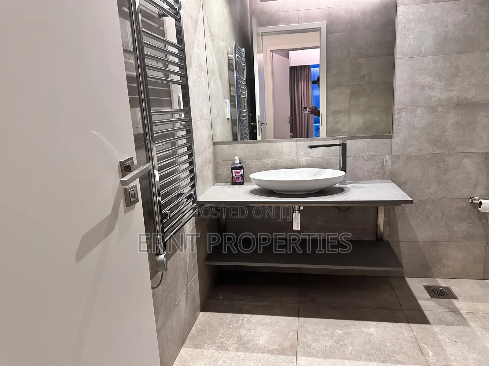 Luxury 2-Bedroom Airbnb | Westlands, Nairobi