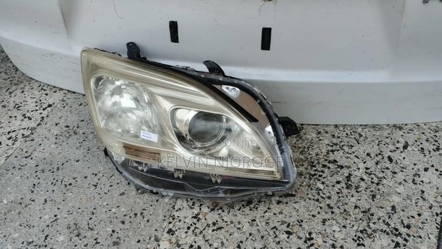 Toyota Mark X Zio Xenon Headlight
