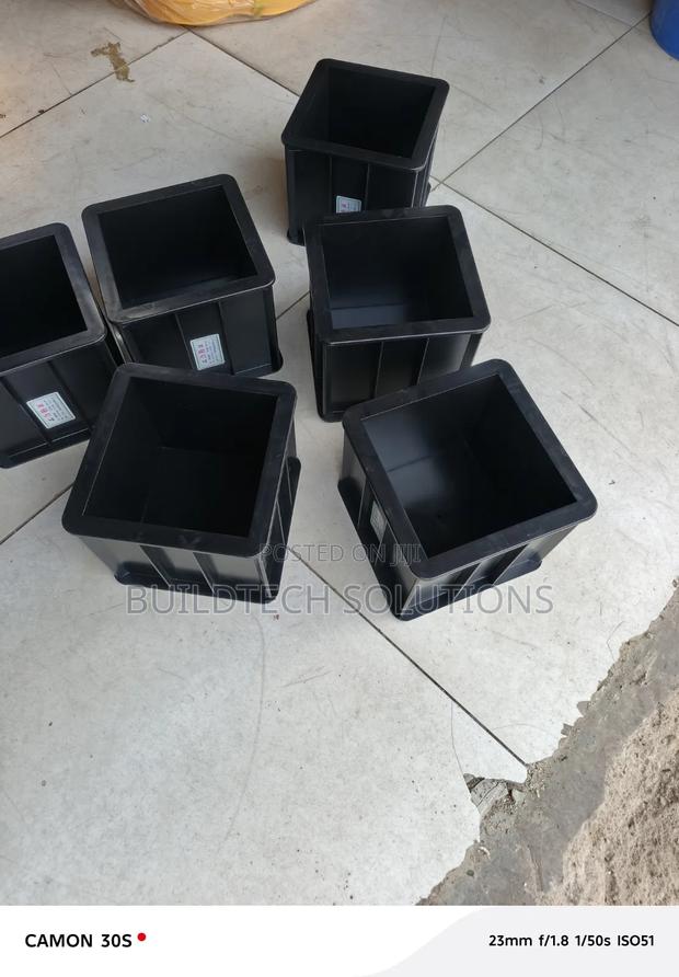 Reusable Plastic Mould for Concrete Samples - thumbnail 2