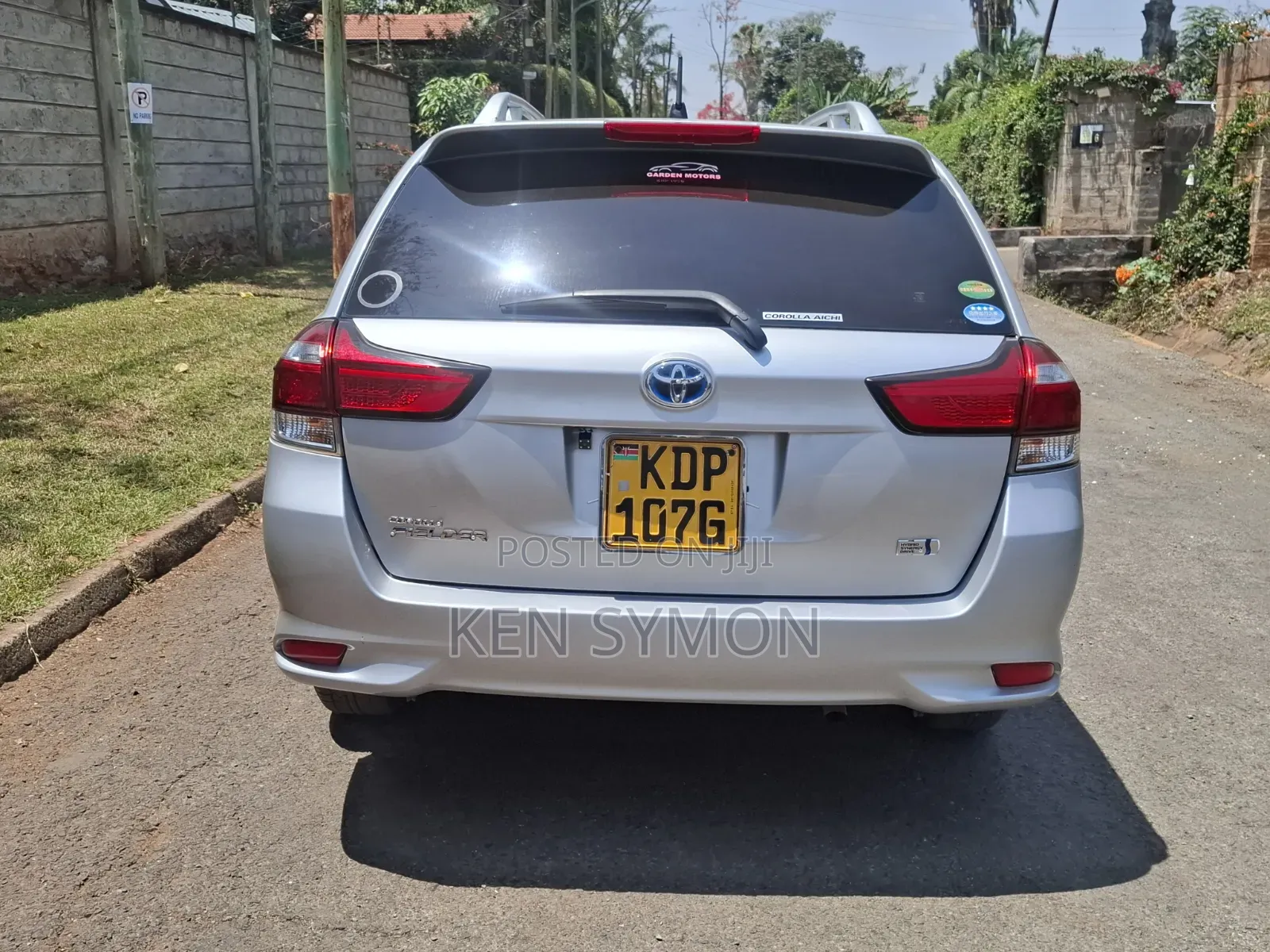 Toyota Corolla Fielder 1.5 Hybrid FWD 2016 Silver