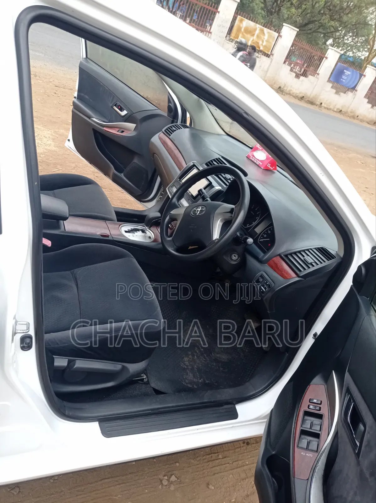 Toyota Premio 1.8 FWD 2011 Pearl