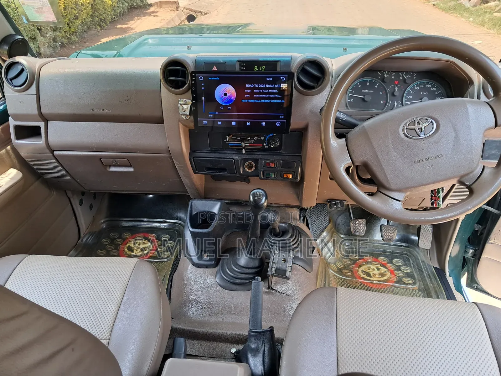 Toyota Land Cruiser 79 Series 2014 Green