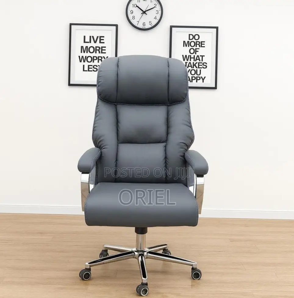 Office Chair : PU Leather Executive Office Chair - Swivel