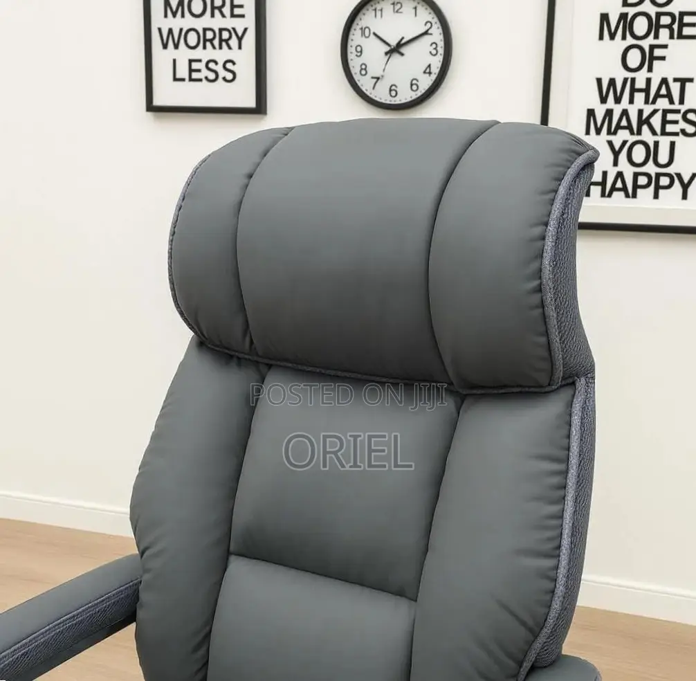 Office Chair : PU Leather Executive Office Chair - Swivel