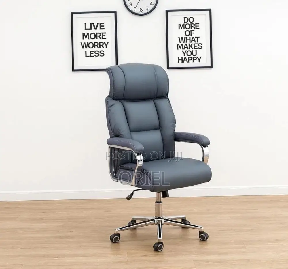 Office Chair : PU Leather Executive Office Chair - Swivel