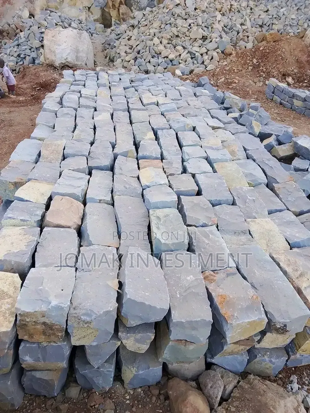 Machine Cut Stones and Foundation