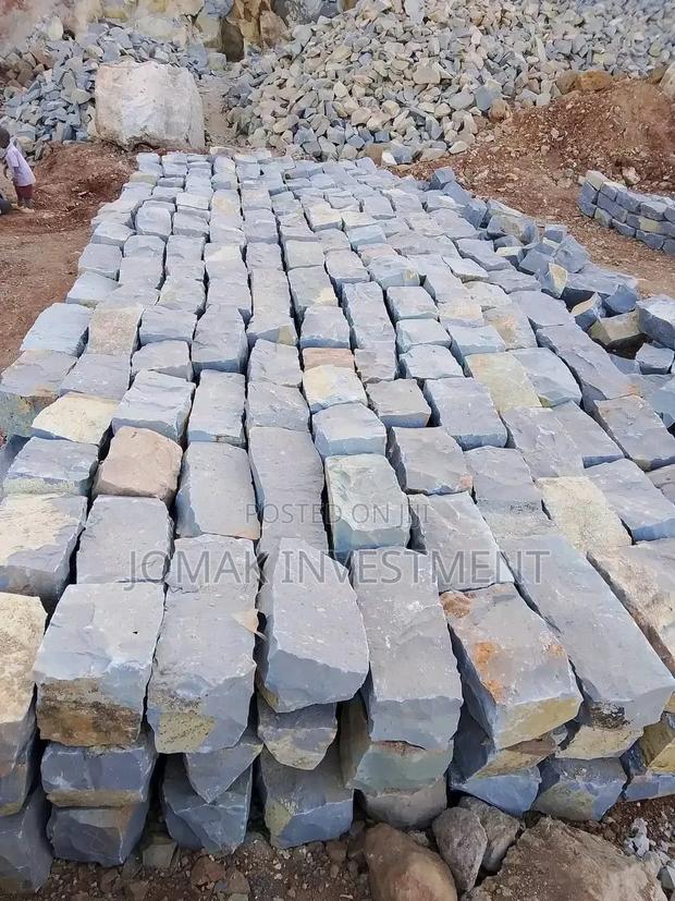 Machine Cut Stones and Foundation - thumbnail 4