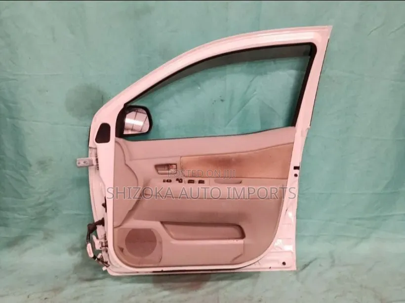 [F Door Assy Rh Toyota Raum Ncz25 2007