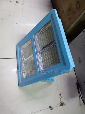 Dp Light Portable Solar LED Floodlight