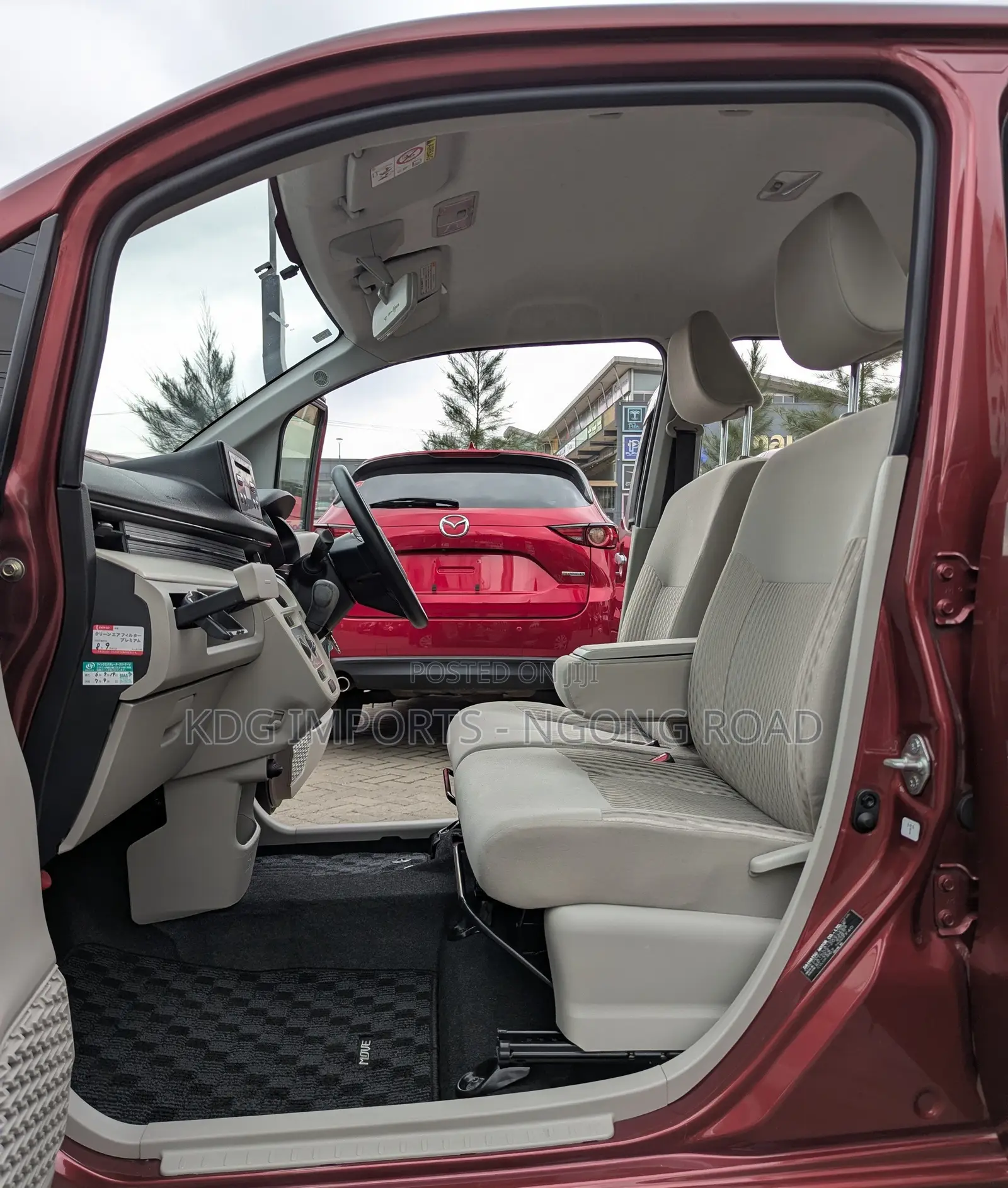 Daihatsu Move 2019 Red