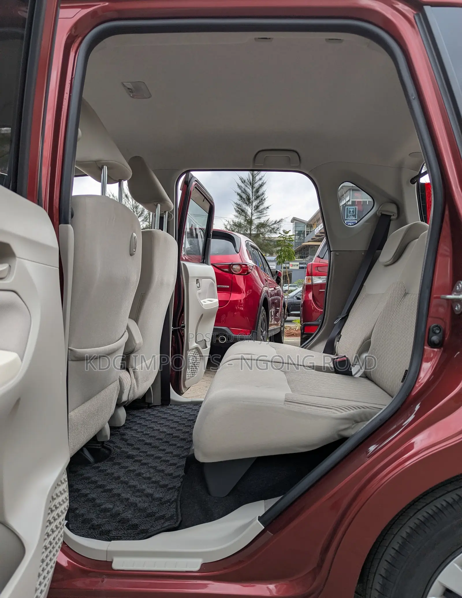 Daihatsu Move 2019 Red