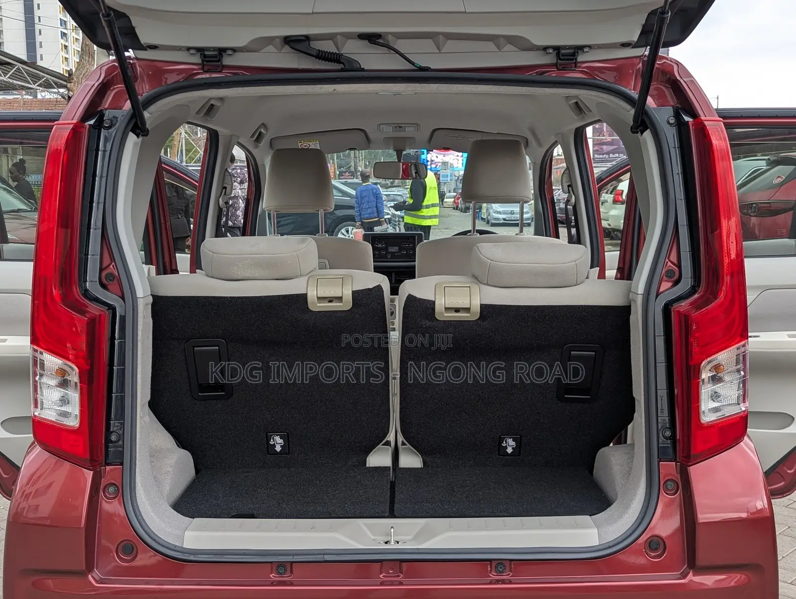 Daihatsu Move 2019 Red