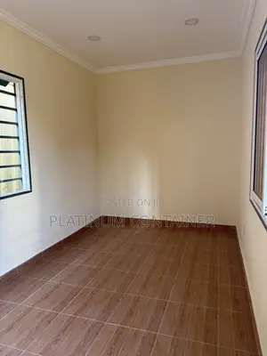 40ft Storage and Office With a Toilet