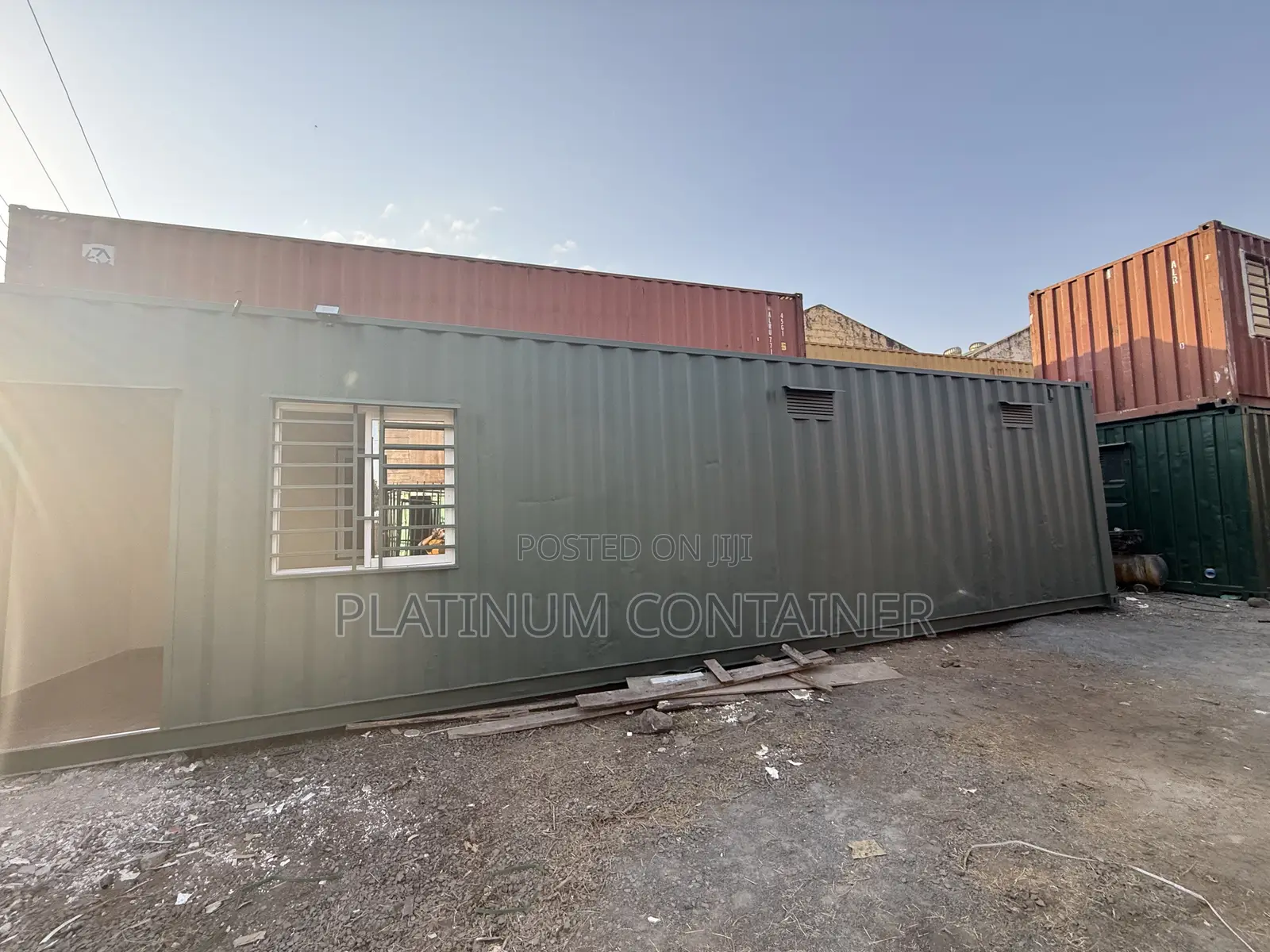 40ft Storage and Office With a Toilet