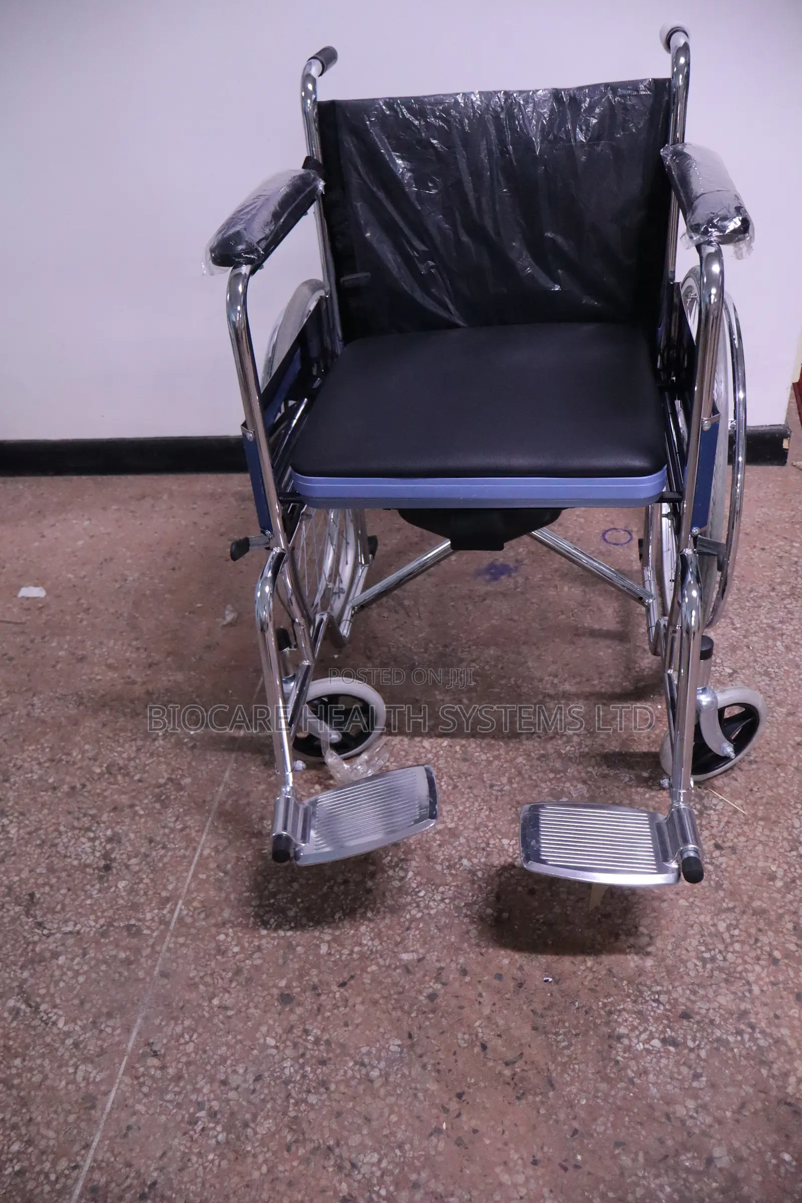 Commode Wheelchair With Wheels