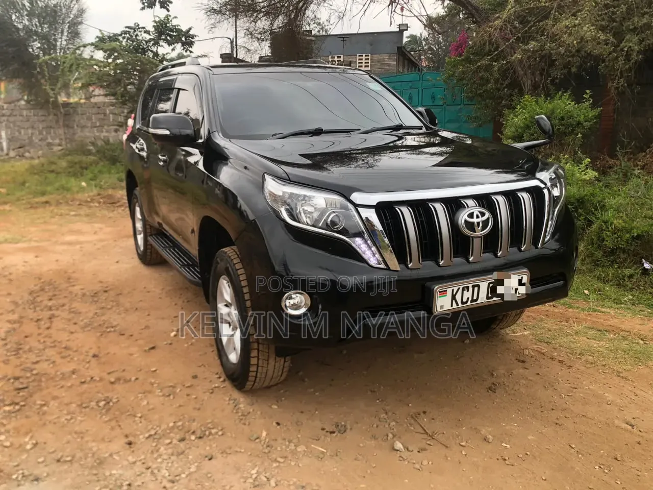 Toyota Land Cruiser Prado 2.7 i 2011 Black