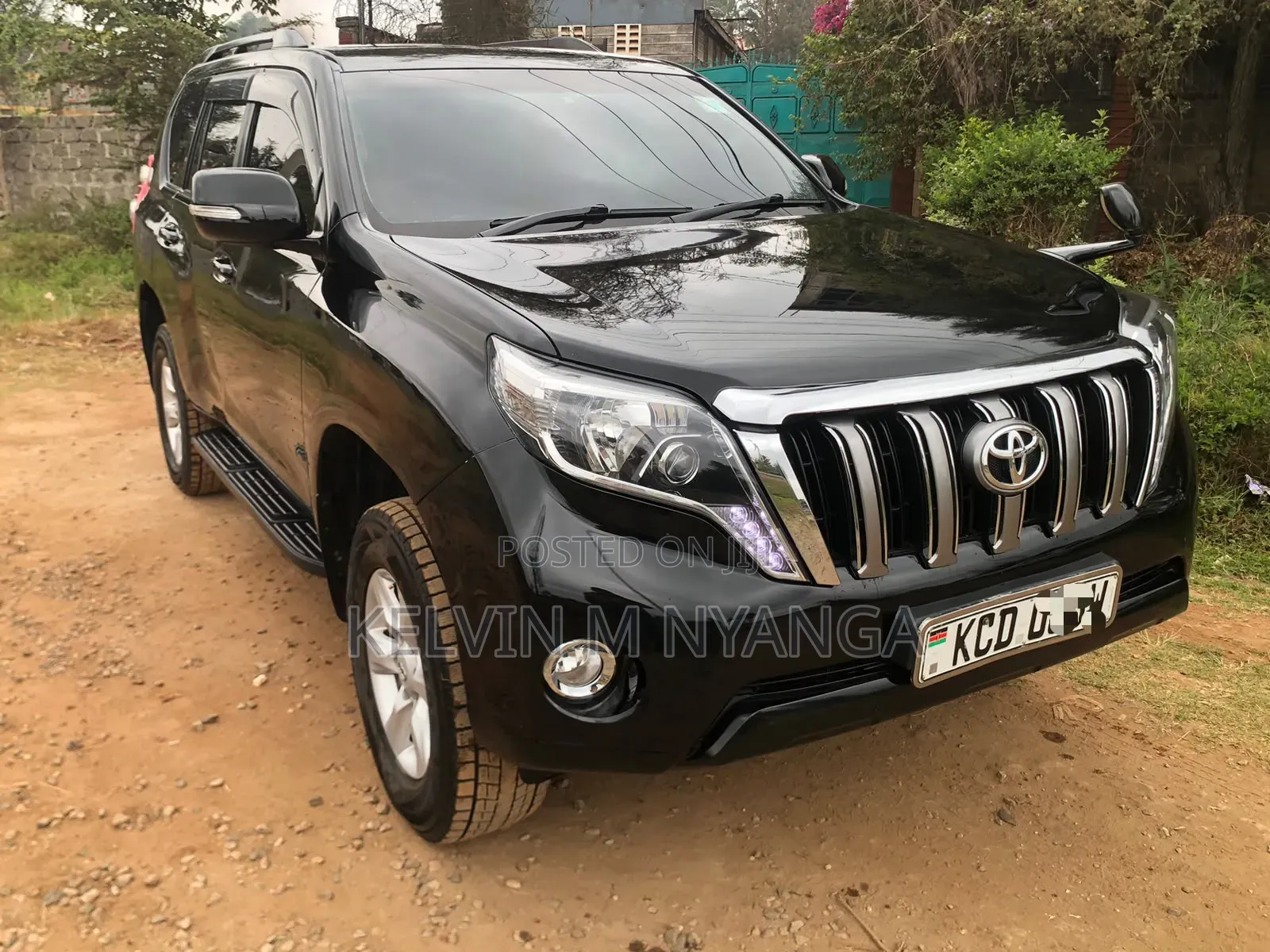 Toyota Land Cruiser Prado 2.7 i 2011 Black