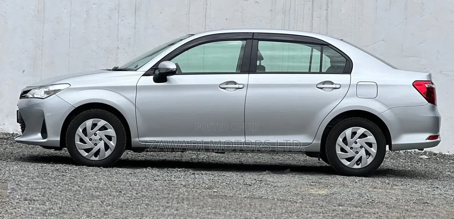 Toyota Axio 1.5 G 2WD 2019 Silver