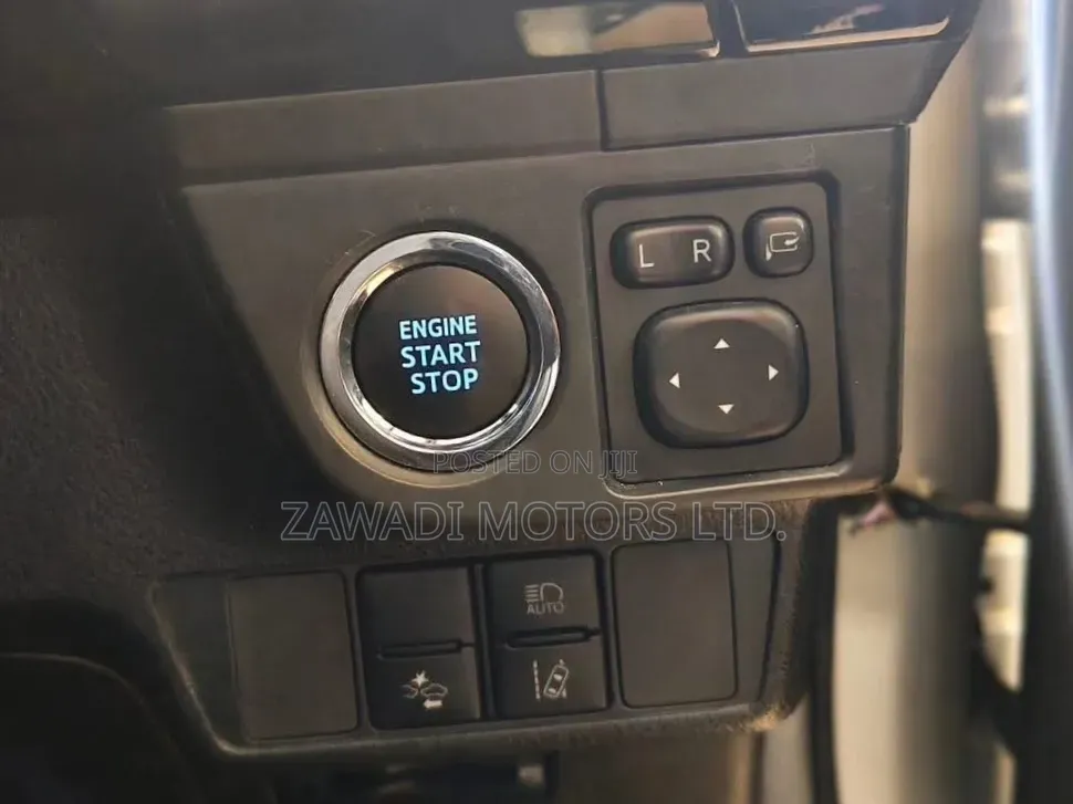 Toyota Axio 1.5 G 2WD 2019 Silver