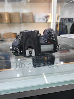 Nikon D7200